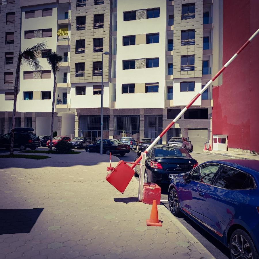 Super Apartement Totalement Neuf A Cote De Marjane Avec La Climatisation Et Wifi Tanger Exterior foto